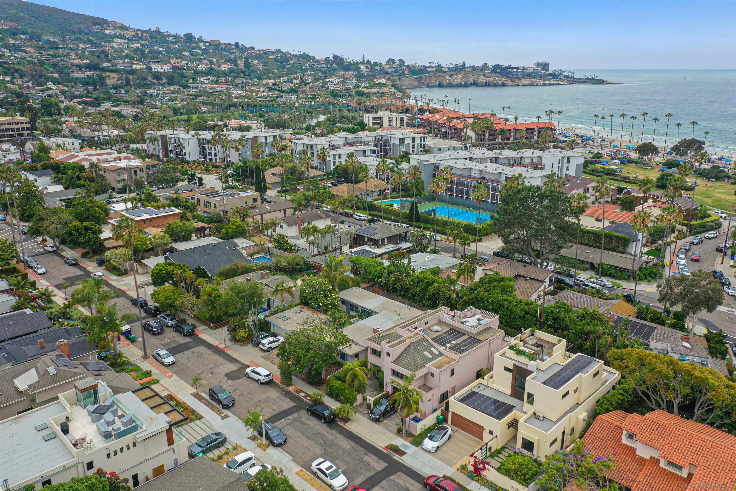 Detail Gallery Image 27 of 38 For 8260  Paseo Del Ocaso, La Jolla,  CA 92037 - 4 Beds | 2 Baths