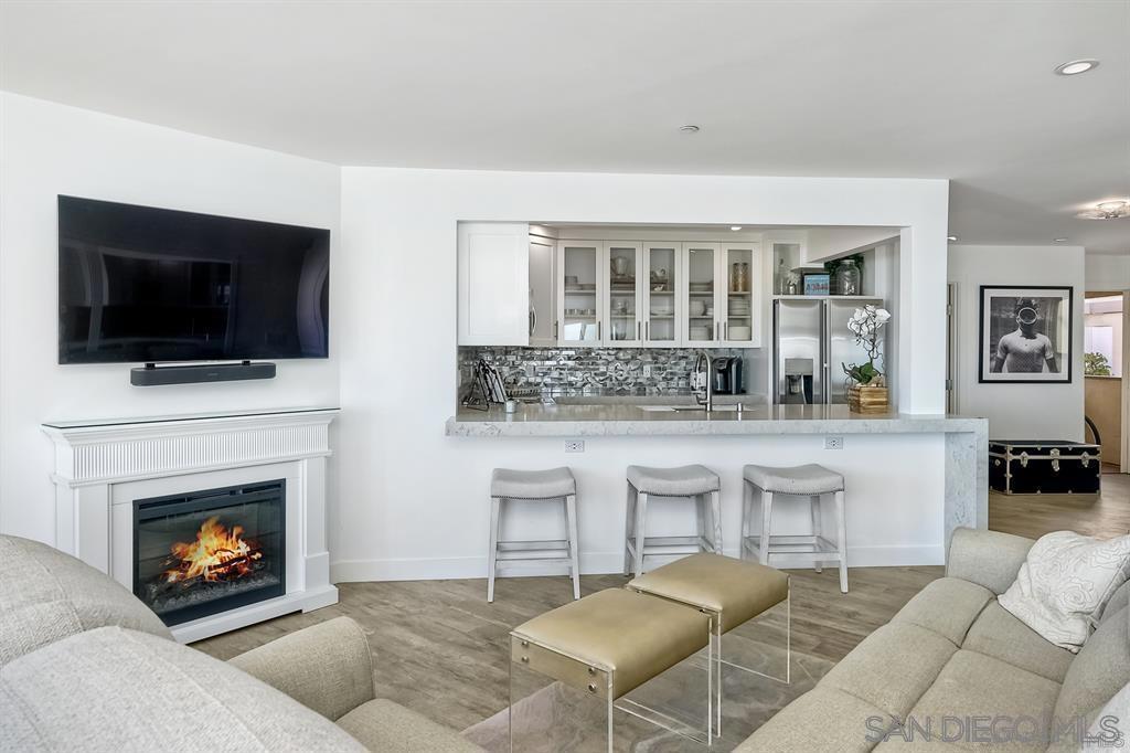 Detail Gallery Image 12 of 24 For 4465  Ocean Blvd  #UNIT 1,  San Diego,  CA 92109 - 2 Beds | 2 Baths