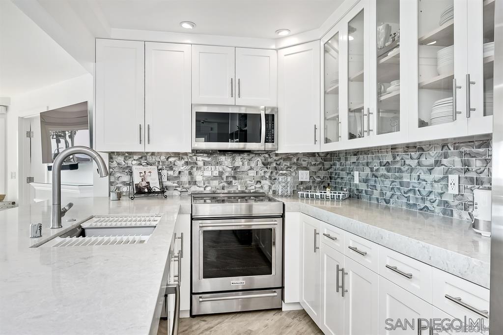 Detail Gallery Image 7 of 24 For 4465  Ocean Blvd  #UNIT 1,  San Diego,  CA 92109 - 2 Beds | 2 Baths