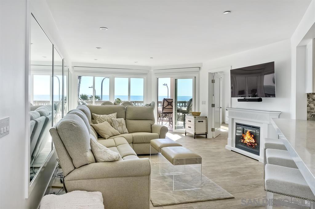 Detail Gallery Image 10 of 24 For 4465  Ocean Blvd  #UNIT 1,  San Diego,  CA 92109 - 2 Beds | 2 Baths