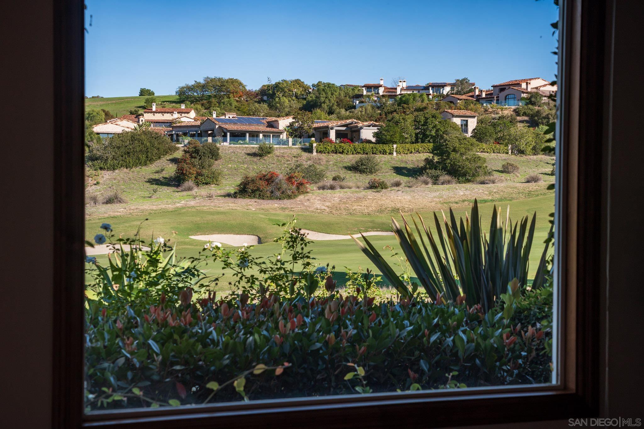 Detail Gallery Image 37 of 39 For 8341  Santaluz Village Green E, San Diego,  CA 92127 - 3 Beds | 2/1 Baths