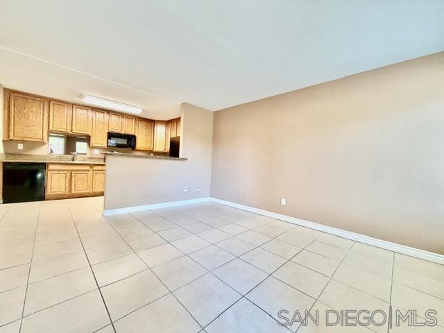 Detail Gallery Image 4 of 23 For 1845  Bayview Heights Dr.  #103,  San Diego,  CA 92105 - 2 Beds | 1 Baths