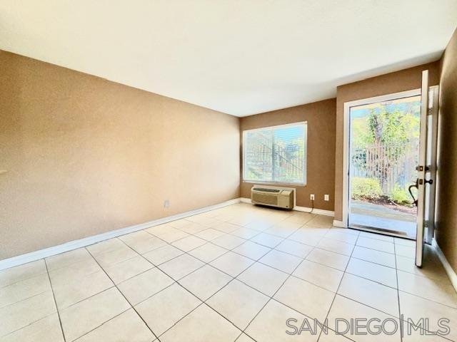Detail Gallery Image 5 of 23 For 1845  Bayview Heights Dr.  #103,  San Diego,  CA 92105 - 2 Beds | 1 Baths