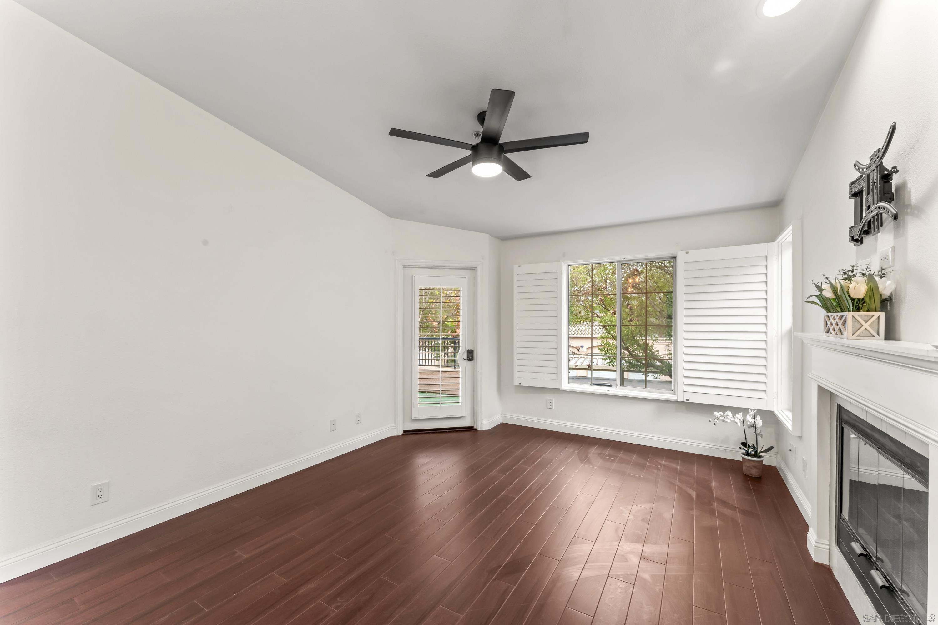 Detail Gallery Image 6 of 29 For 18752  Caminito Cantilena  #166,  San Diego,  CA 92128 - 1 Beds | 1 Baths