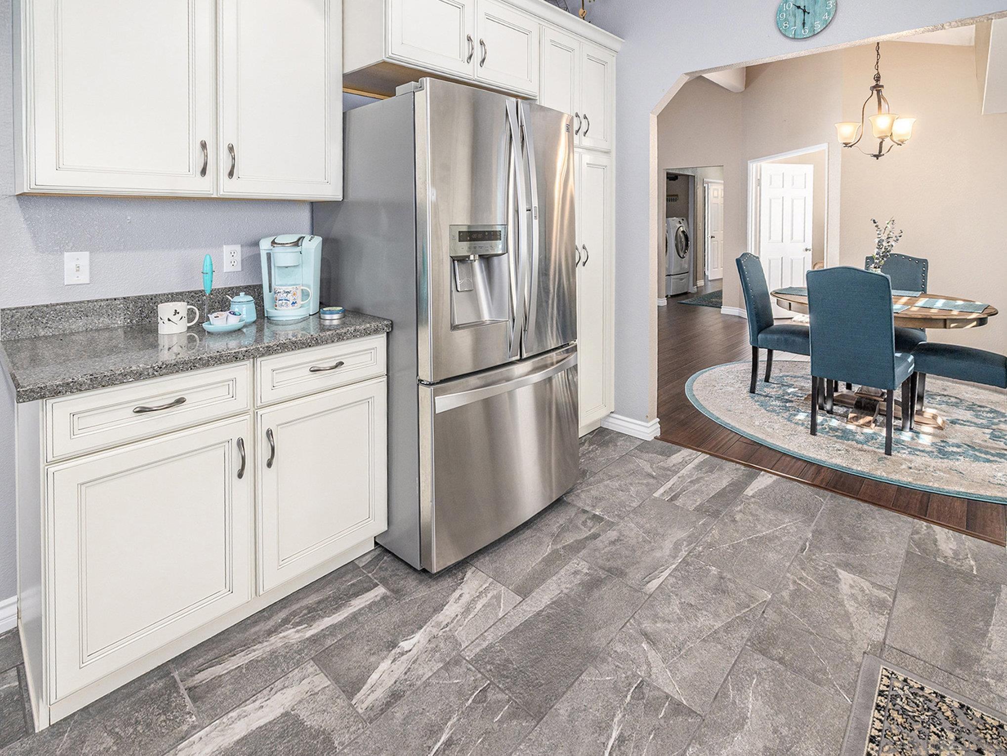 Detail Gallery Image 4 of 25 For 15935  Spring Oaks Road  #98,  El Cajon,  CA 92021 - 3 Beds | 2 Baths