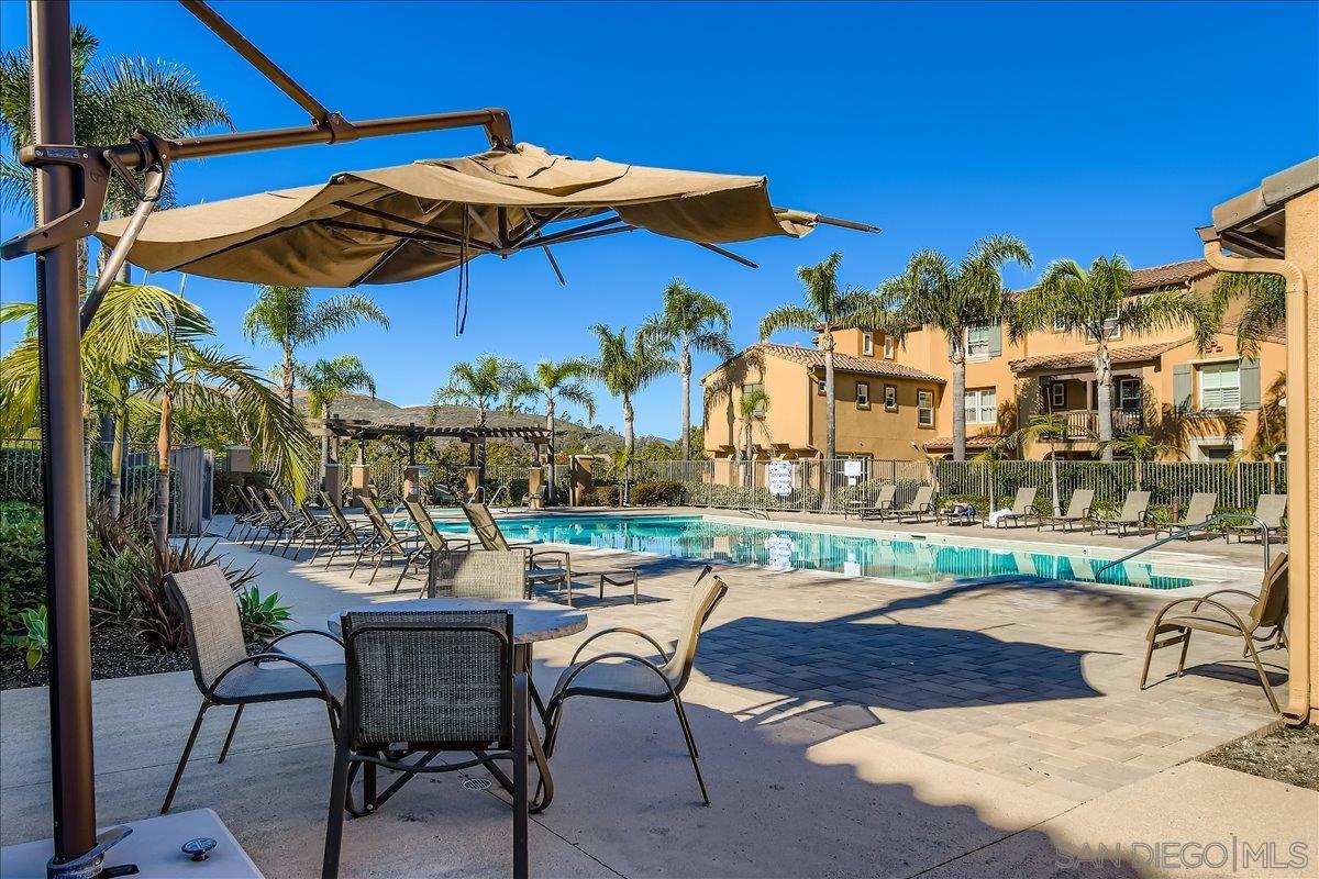 Detail Gallery Image 27 of 33 For 17019  Camino Marcilla  #5,  San Diego,  CA 92127 - 3 Beds | 2/1 Baths