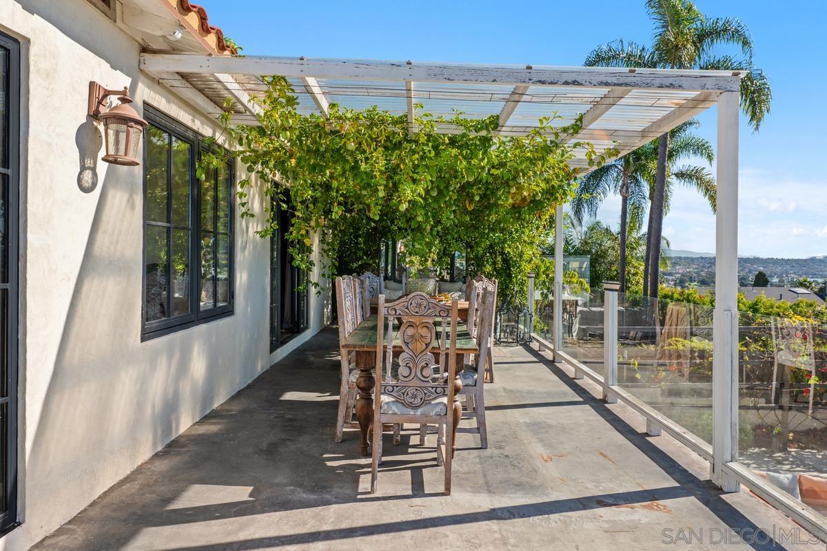 Detail Gallery Image 10 of 40 For 2303  Wilbur Ave, San Diego,  CA 92109 - 4 Beds | 2 Baths