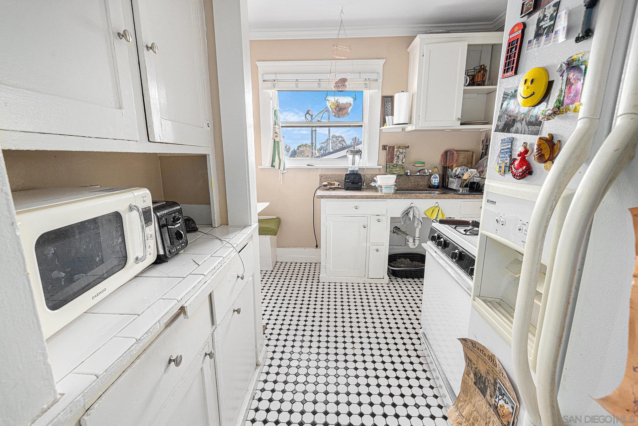 Detail Gallery Image 13 of 28 For 3042-48  Broadway, San Diego,  CA 92102 - – Beds | – Baths