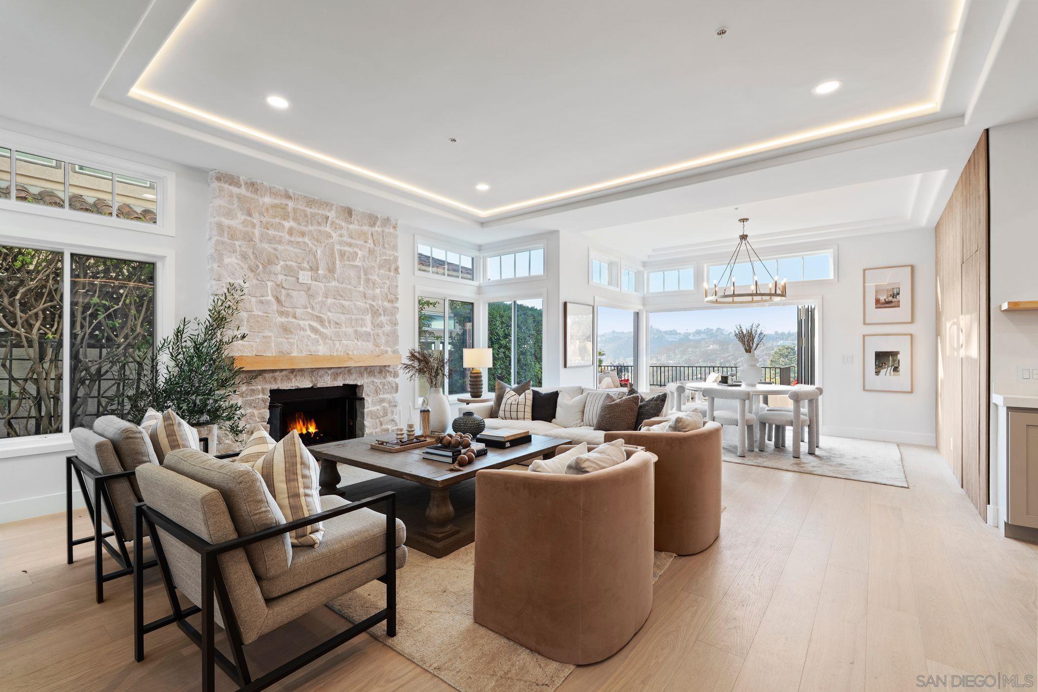 Front Image Thumbnail for SD250045344