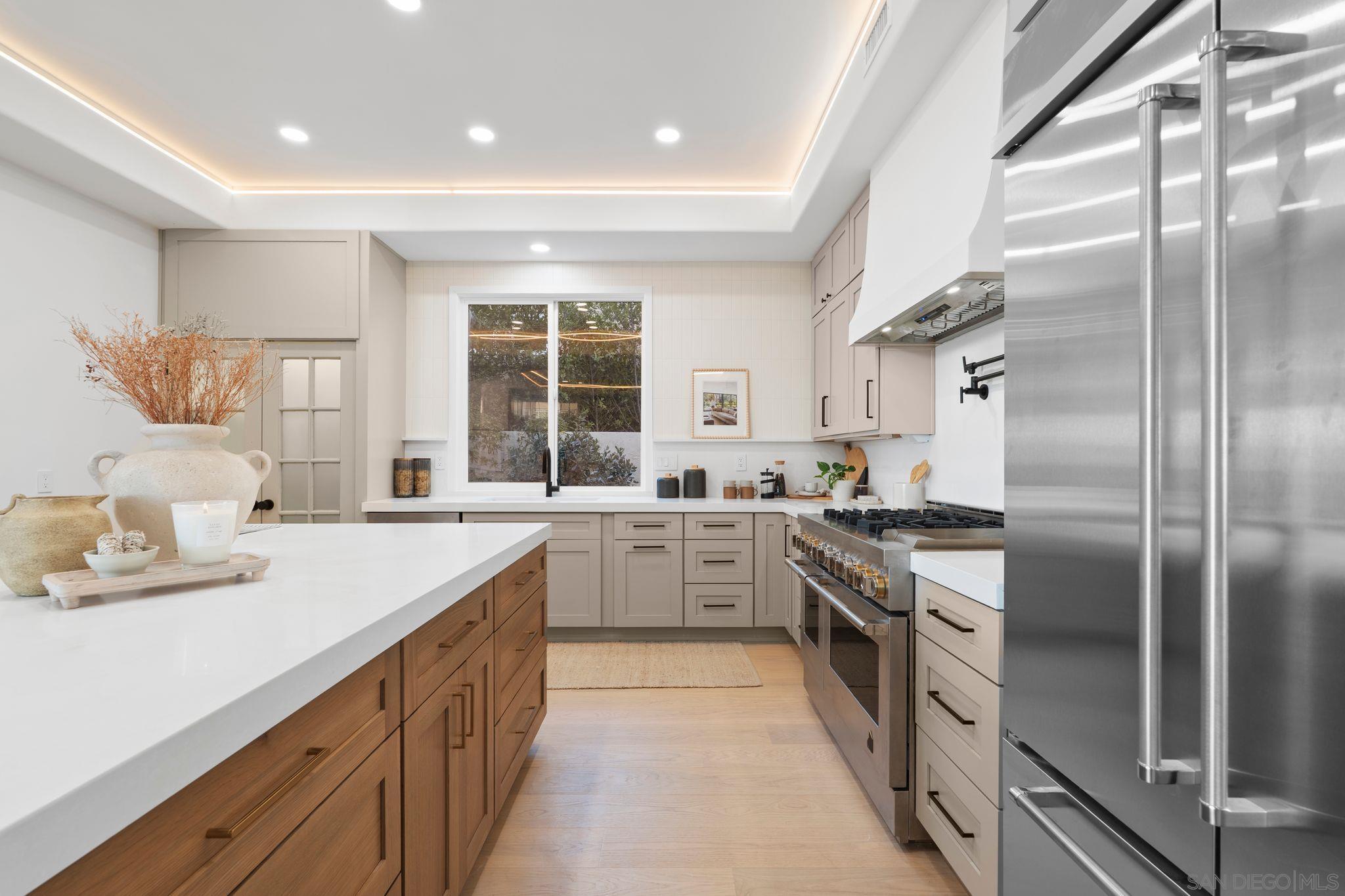 Detail Gallery Image 11 of 44 For 14740  Caminito Porta Delgada, Del Mar,  CA 92014 - 5 Beds | 4/1 Baths