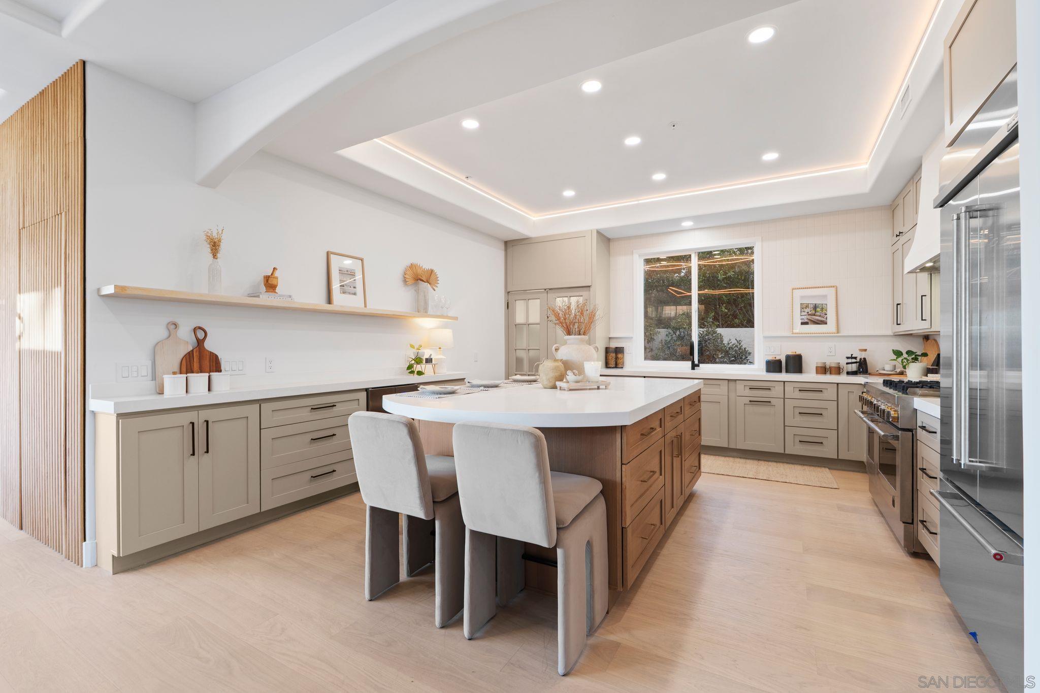 Detail Gallery Image 12 of 44 For 14740  Caminito Porta Delgada, Del Mar,  CA 92014 - 5 Beds | 4/1 Baths