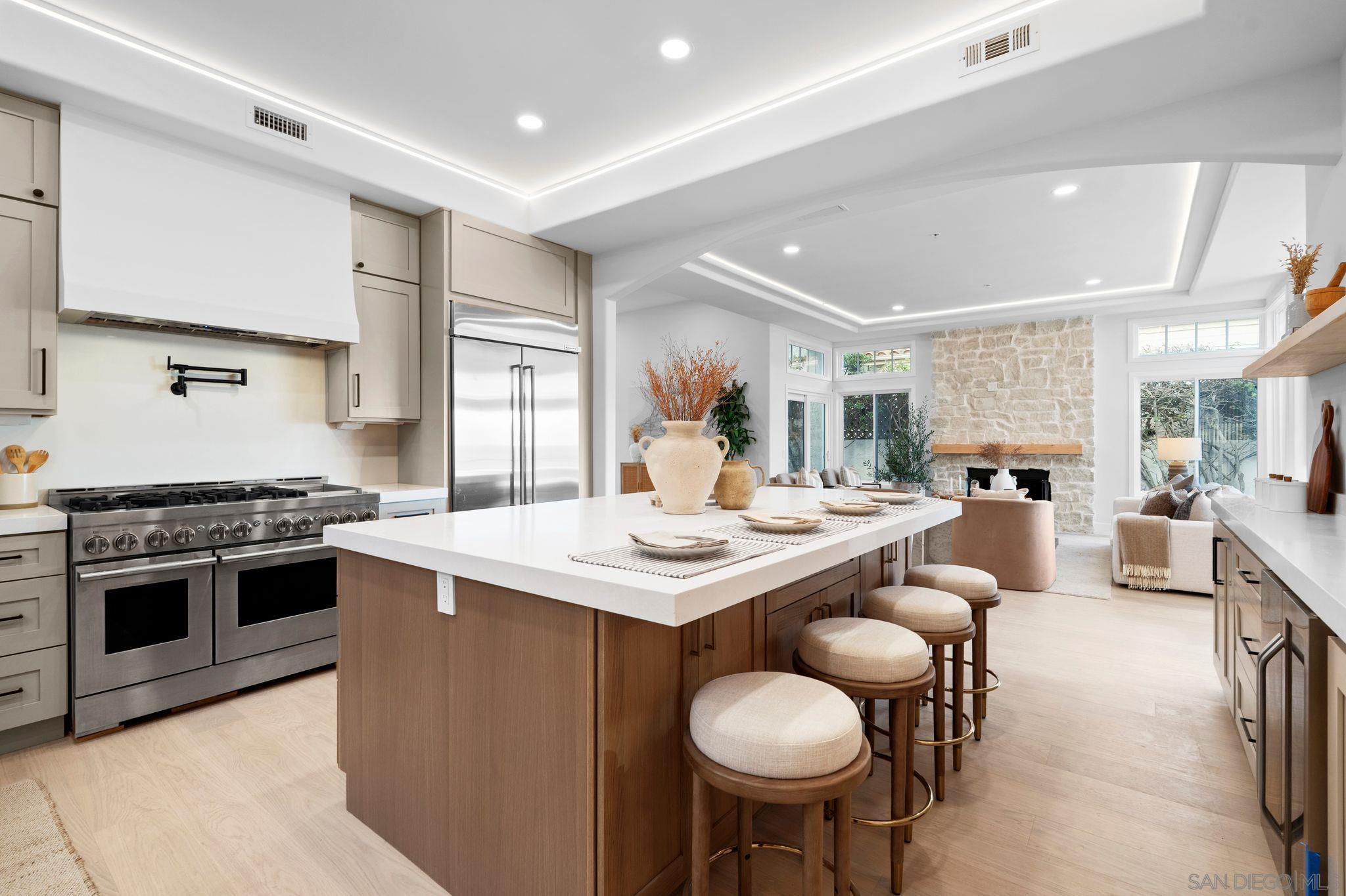 Detail Gallery Image 9 of 44 For 14740  Caminito Porta Delgada, Del Mar,  CA 92014 - 5 Beds | 4/1 Baths