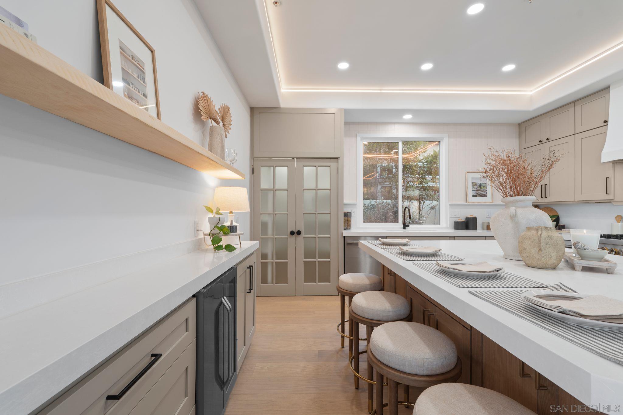 Detail Gallery Image 10 of 44 For 14740  Caminito Porta Delgada, Del Mar,  CA 92014 - 5 Beds | 4/1 Baths