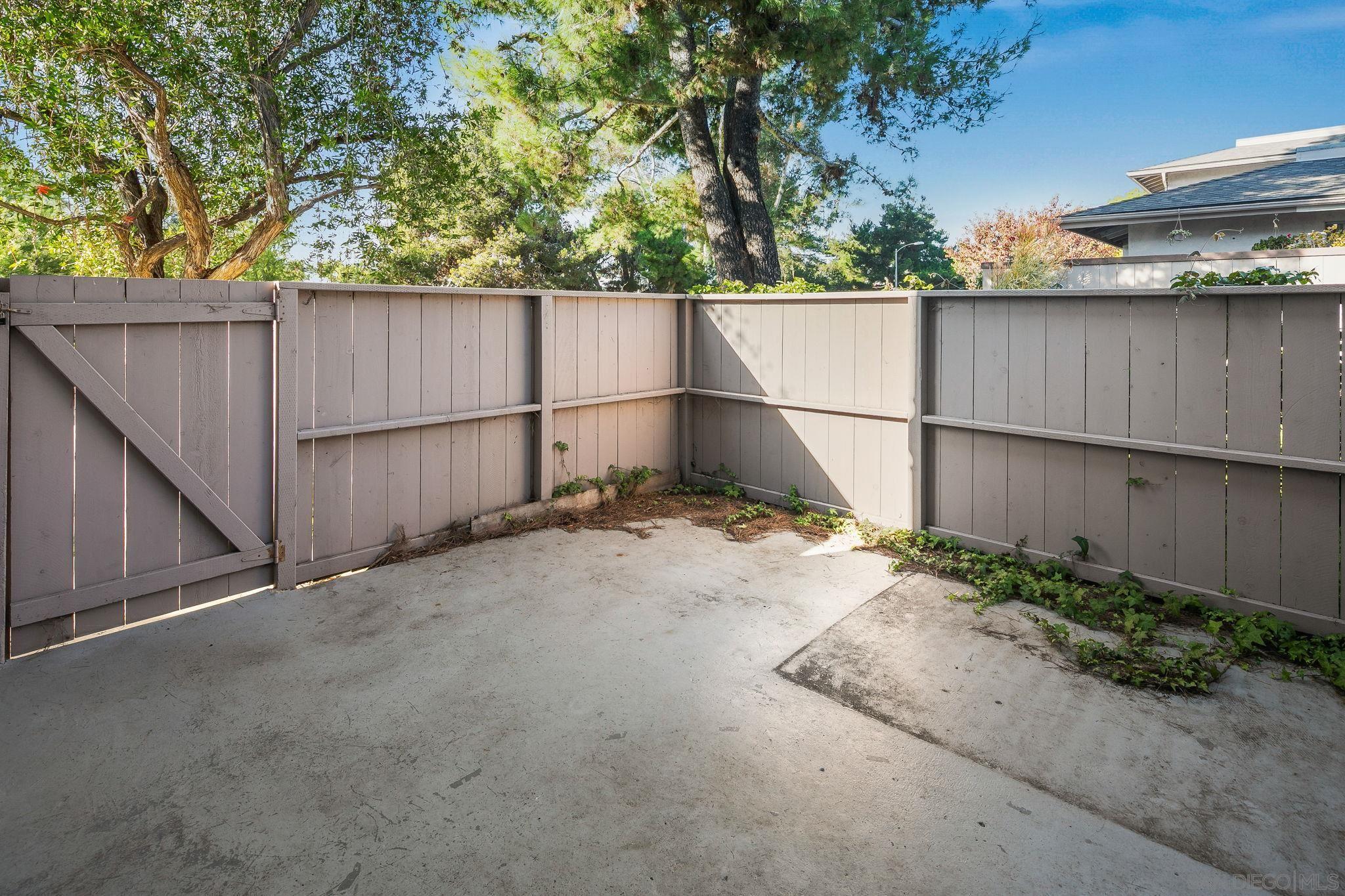 Detail Gallery Image 21 of 28 For 9679  Easter Way, San Diego,  CA 92121 - 3 Beds | 1/1 Baths