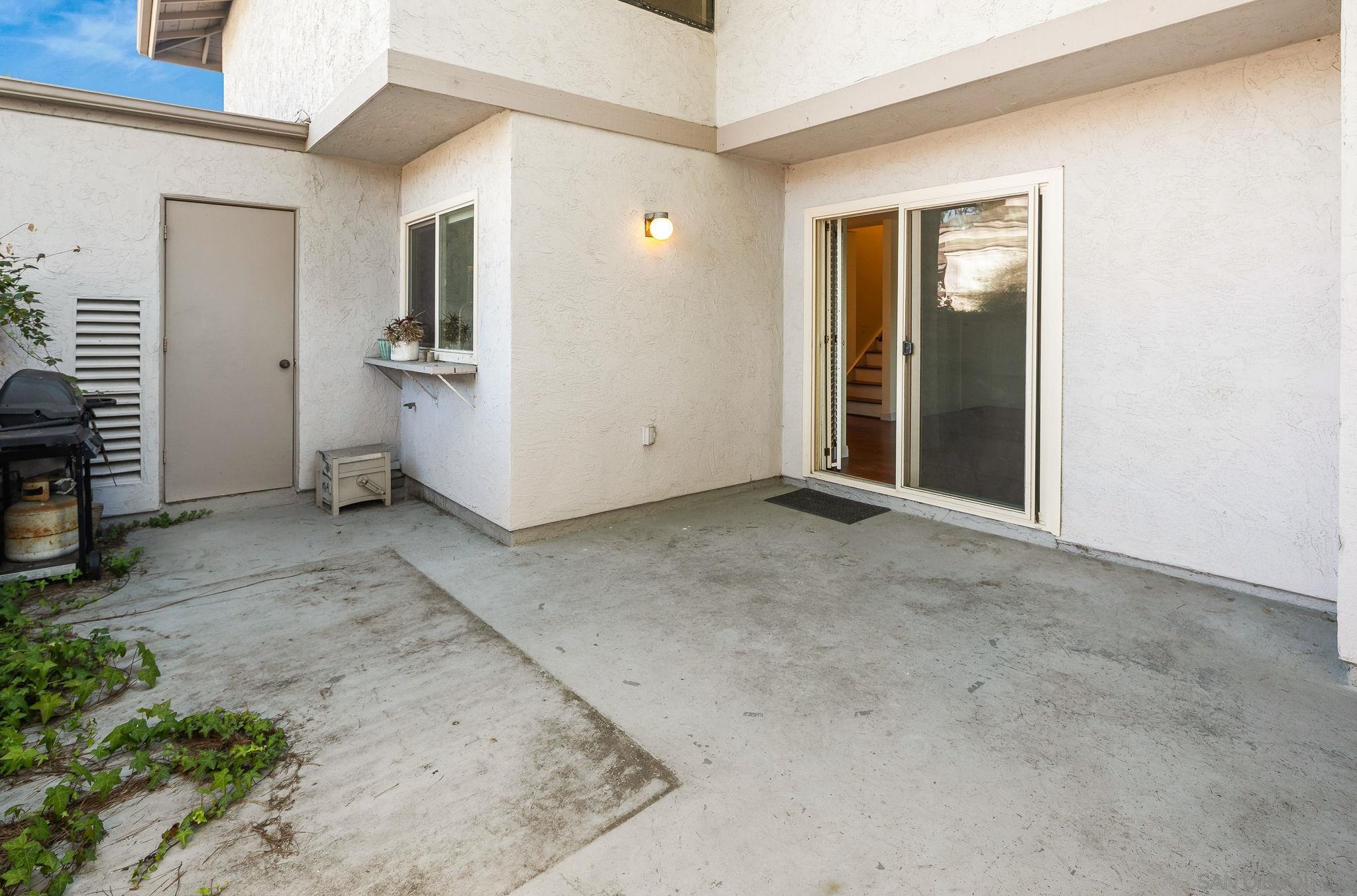 Detail Gallery Image 24 of 28 For 9679  Easter Way, San Diego,  CA 92121 - 3 Beds | 1/1 Baths