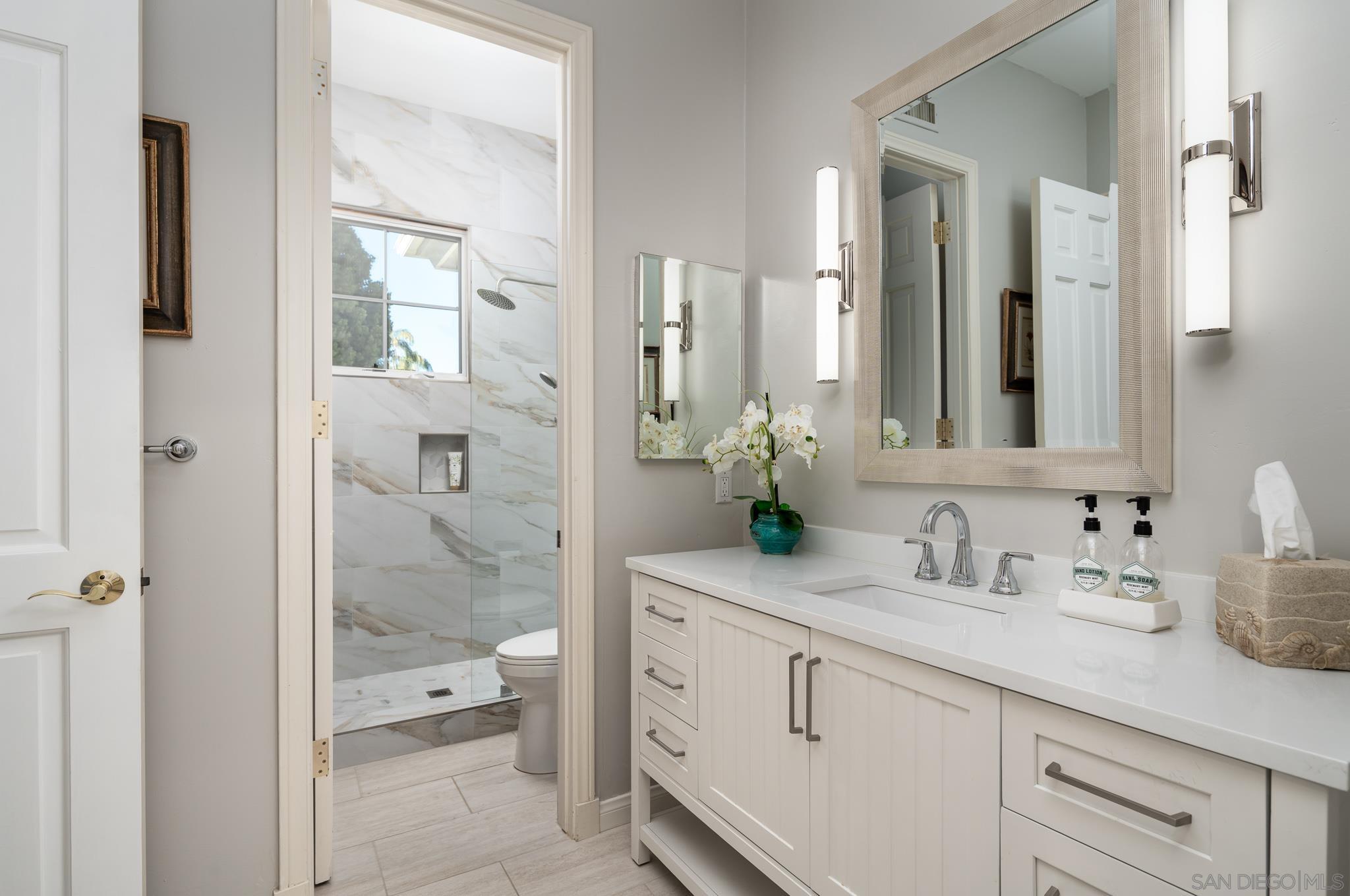 Detail Gallery Image 29 of 41 For 17323  Circa Del Sur, Rancho Santa Fe,  CA 92067 - 4 Beds | 4/1 Baths