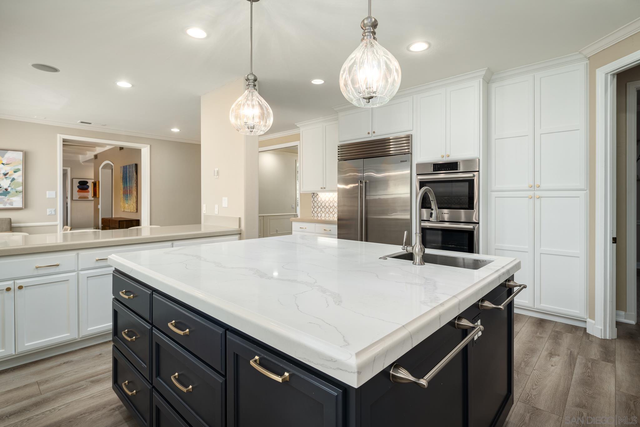 Detail Gallery Image 10 of 41 For 17323  Circa Del Sur, Rancho Santa Fe,  CA 92067 - 4 Beds | 4/1 Baths