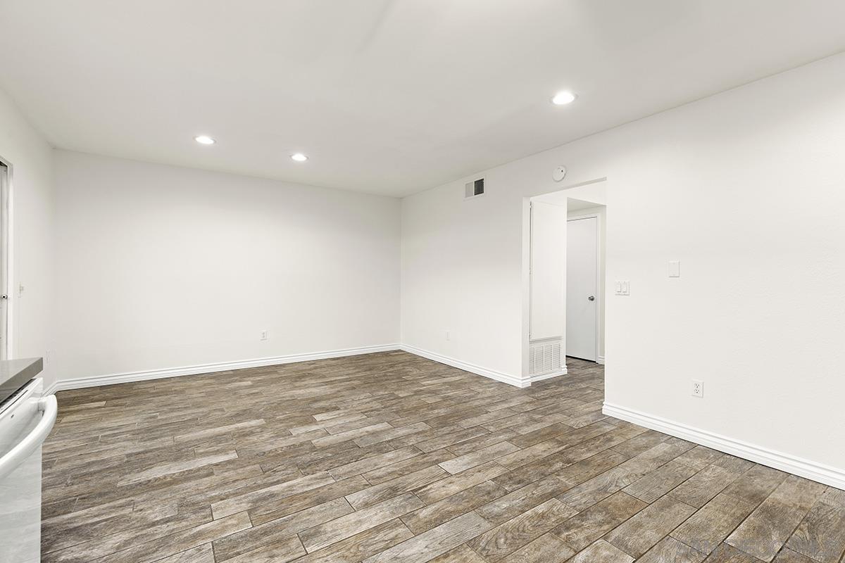 Detail Gallery Image 12 of 37 For 2511  via Sorbete, Carlsbad,  CA 92010 - 3 Beds | 2/1 Baths