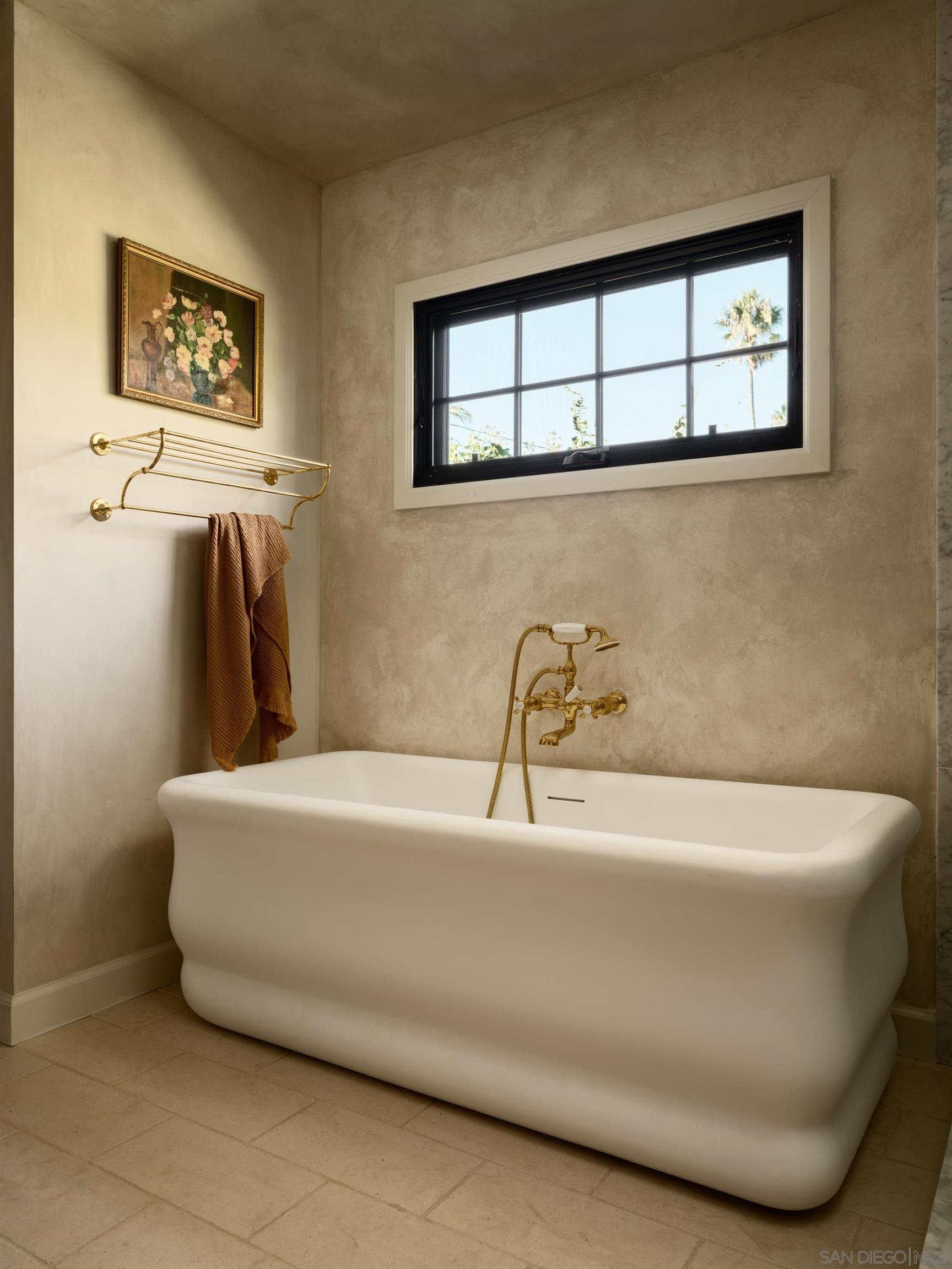 Detail Gallery Image 23 of 61 For 8901  Nottingham Place, La Jolla,  CA 92037 - 5 Beds | 5/1 Baths