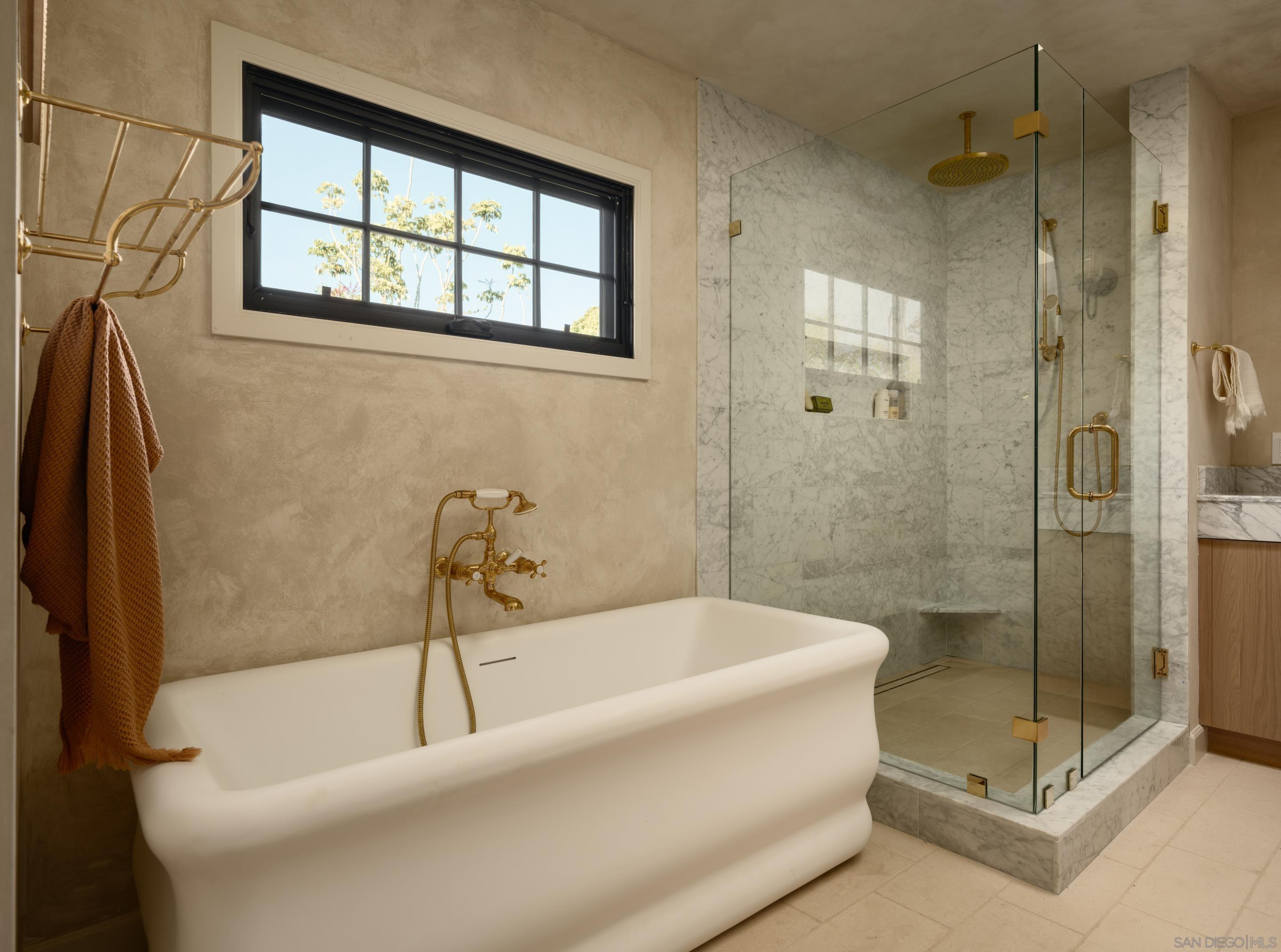 Detail Gallery Image 24 of 61 For 8901  Nottingham Place, La Jolla,  CA 92037 - 5 Beds | 5/1 Baths