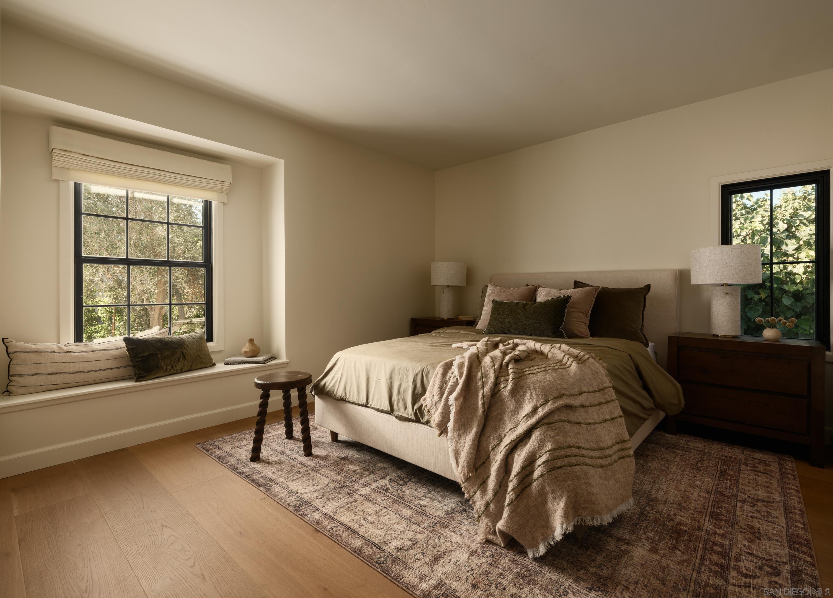 Detail Gallery Image 25 of 61 For 8901  Nottingham Place, La Jolla,  CA 92037 - 5 Beds | 5/1 Baths