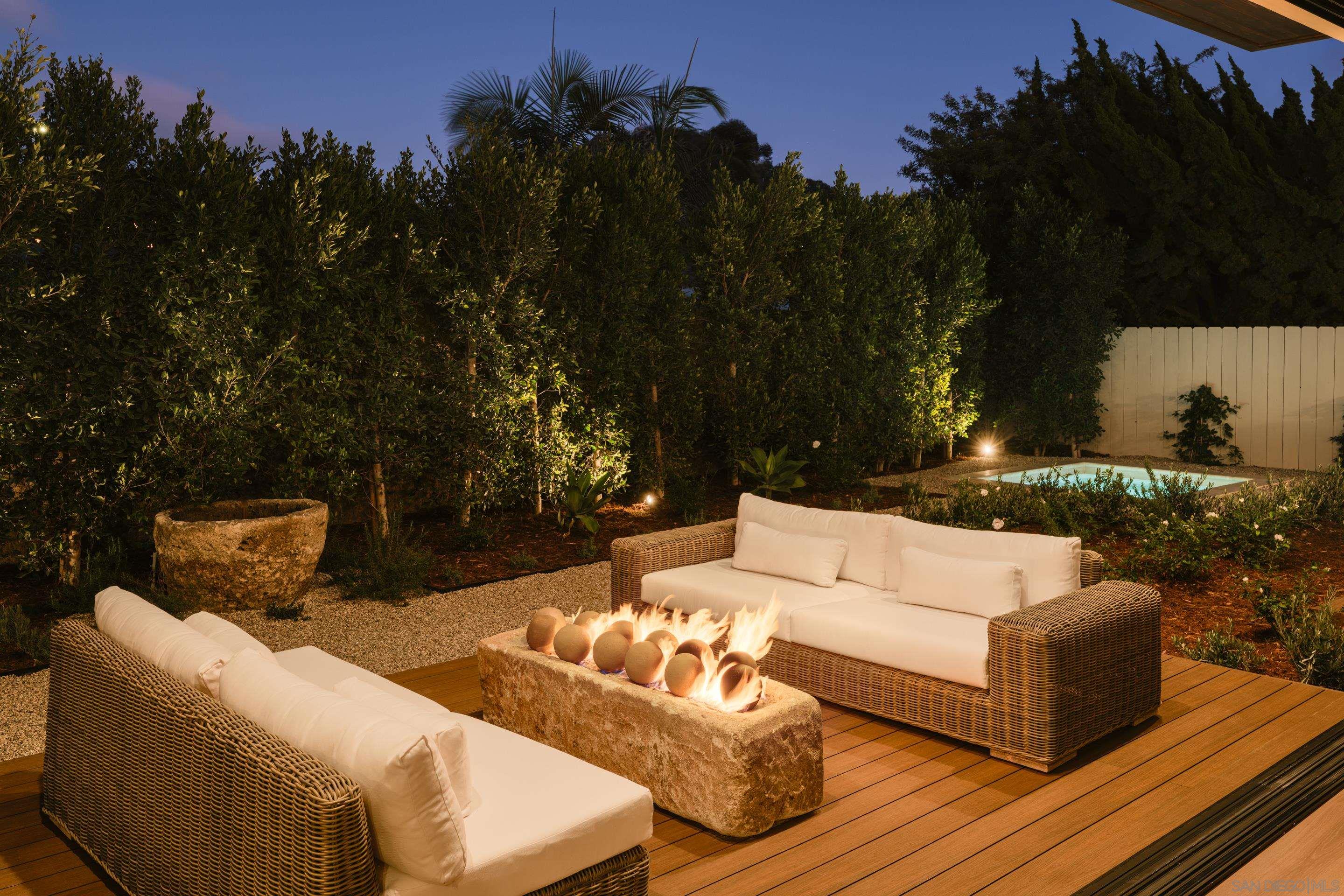 Detail Gallery Image 34 of 61 For 8901  Nottingham Place, La Jolla,  CA 92037 - 5 Beds | 5/1 Baths