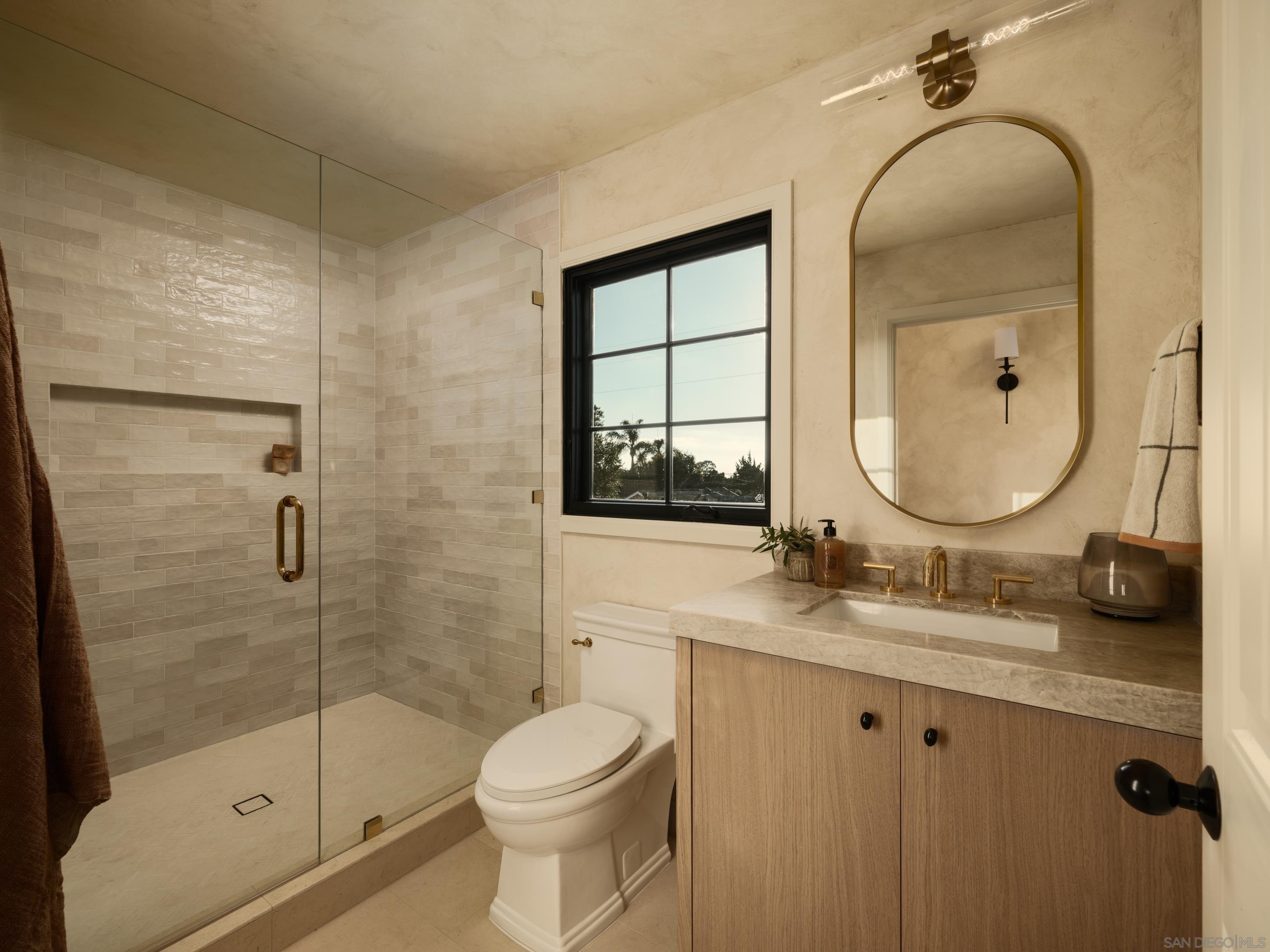 Detail Gallery Image 45 of 61 For 8901  Nottingham Place, La Jolla,  CA 92037 - 5 Beds | 5/1 Baths