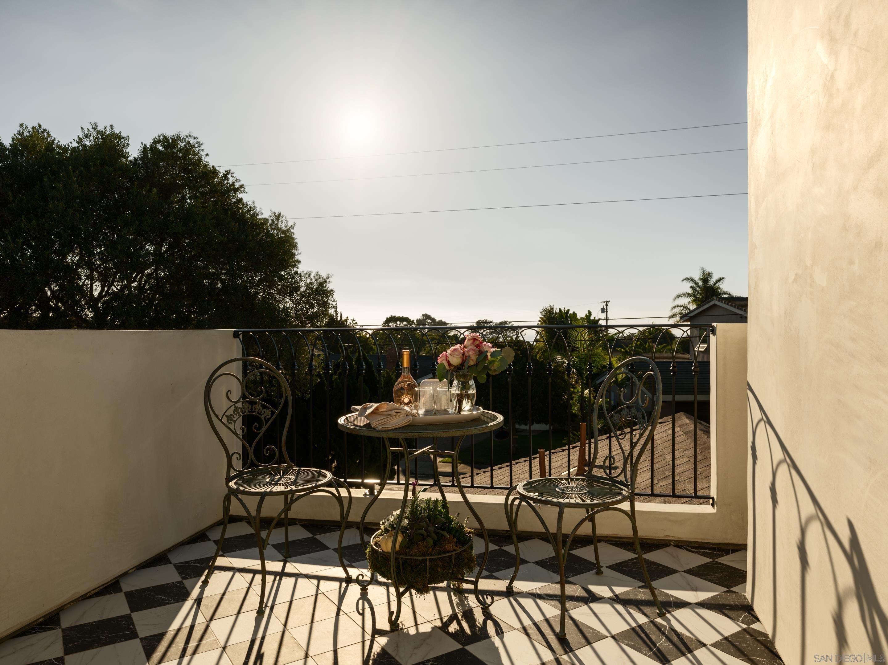 Detail Gallery Image 47 of 61 For 8901  Nottingham Place, La Jolla,  CA 92037 - 5 Beds | 5/1 Baths