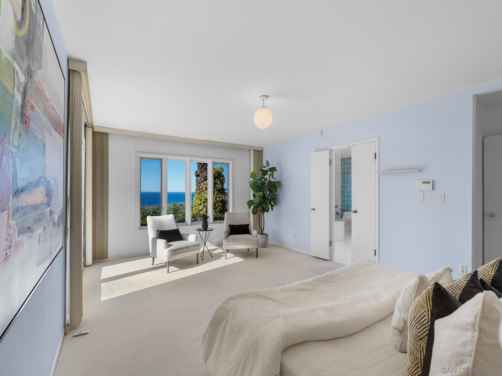 Detail Gallery Image 24 of 45 For 6424  El Camino Del Teatro, La Jolla,  CA 92037 - 4 Beds | 3 Baths