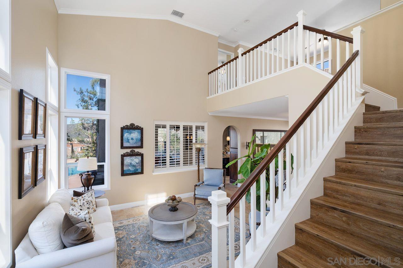Detail Gallery Image 12 of 44 For 11954  Aspen View Ct, San Diego,  CA 92128 - 4 Beds | 2/1 Baths