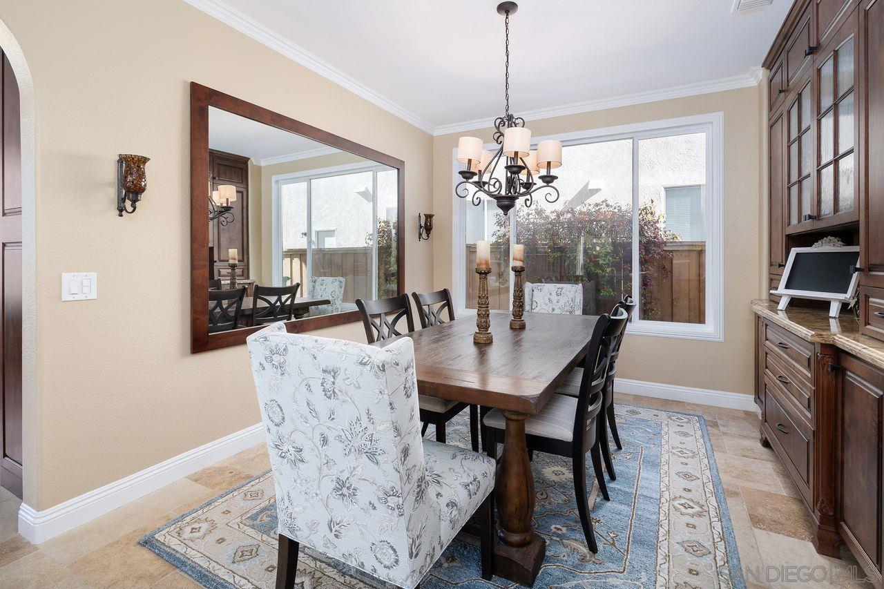 Detail Gallery Image 13 of 44 For 11954  Aspen View Ct, San Diego,  CA 92128 - 4 Beds | 2/1 Baths