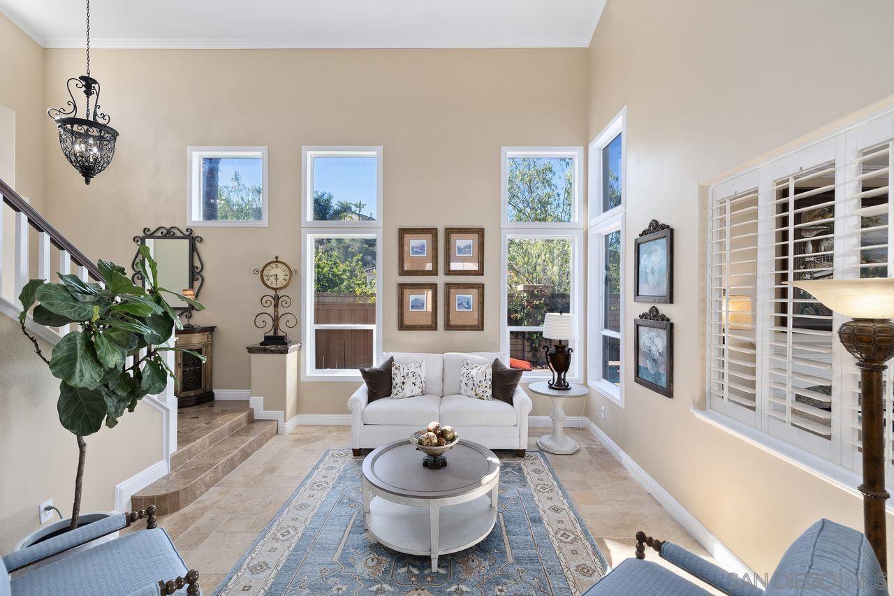 Detail Gallery Image 15 of 44 For 11954  Aspen View Ct, San Diego,  CA 92128 - 4 Beds | 2/1 Baths