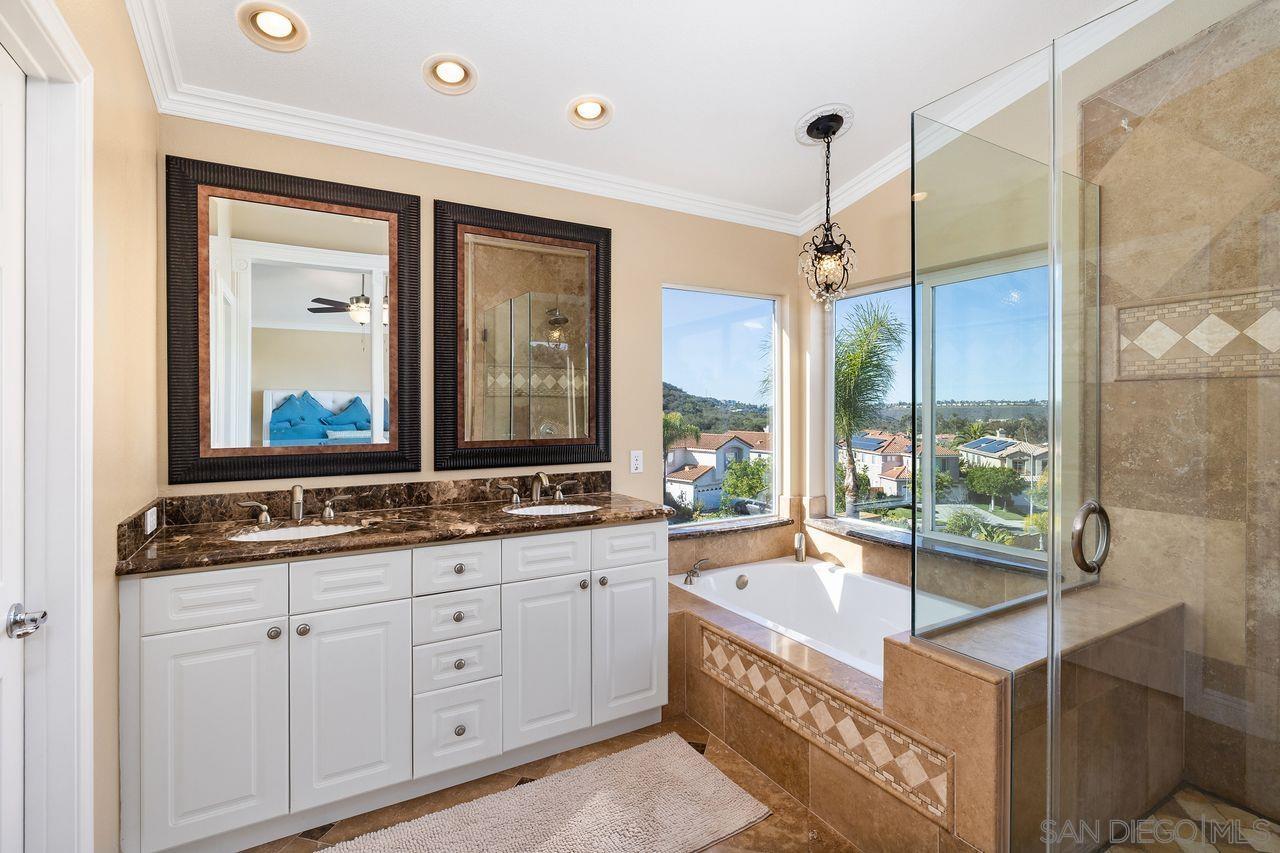 Detail Gallery Image 26 of 44 For 11954  Aspen View Ct, San Diego,  CA 92128 - 4 Beds | 2/1 Baths