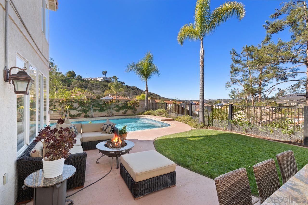 Detail Gallery Image 31 of 44 For 11954  Aspen View Ct, San Diego,  CA 92128 - 4 Beds | 2/1 Baths