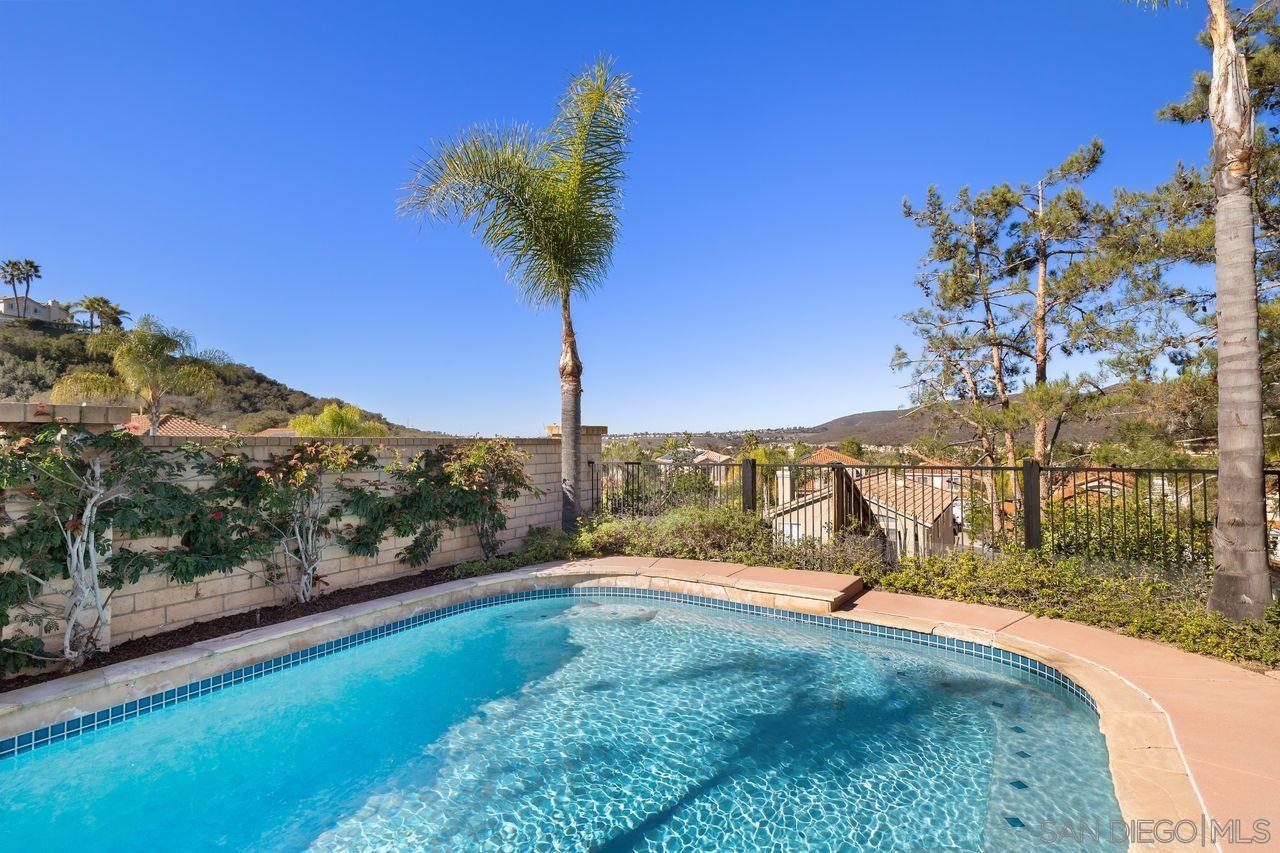 Detail Gallery Image 36 of 44 For 11954  Aspen View Ct, San Diego,  CA 92128 - 4 Beds | 2/1 Baths