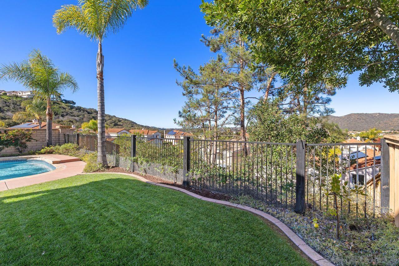 Detail Gallery Image 37 of 44 For 11954  Aspen View Ct, San Diego,  CA 92128 - 4 Beds | 2/1 Baths