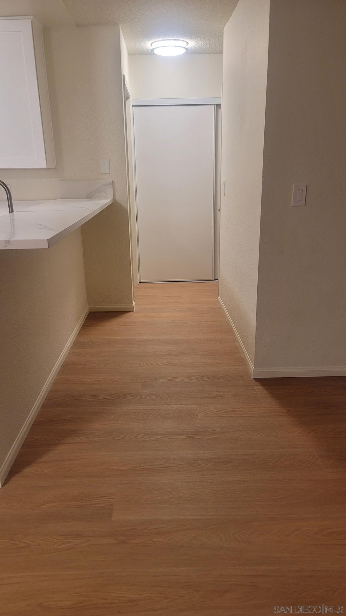 Front Image Thumbnail for SD250045362