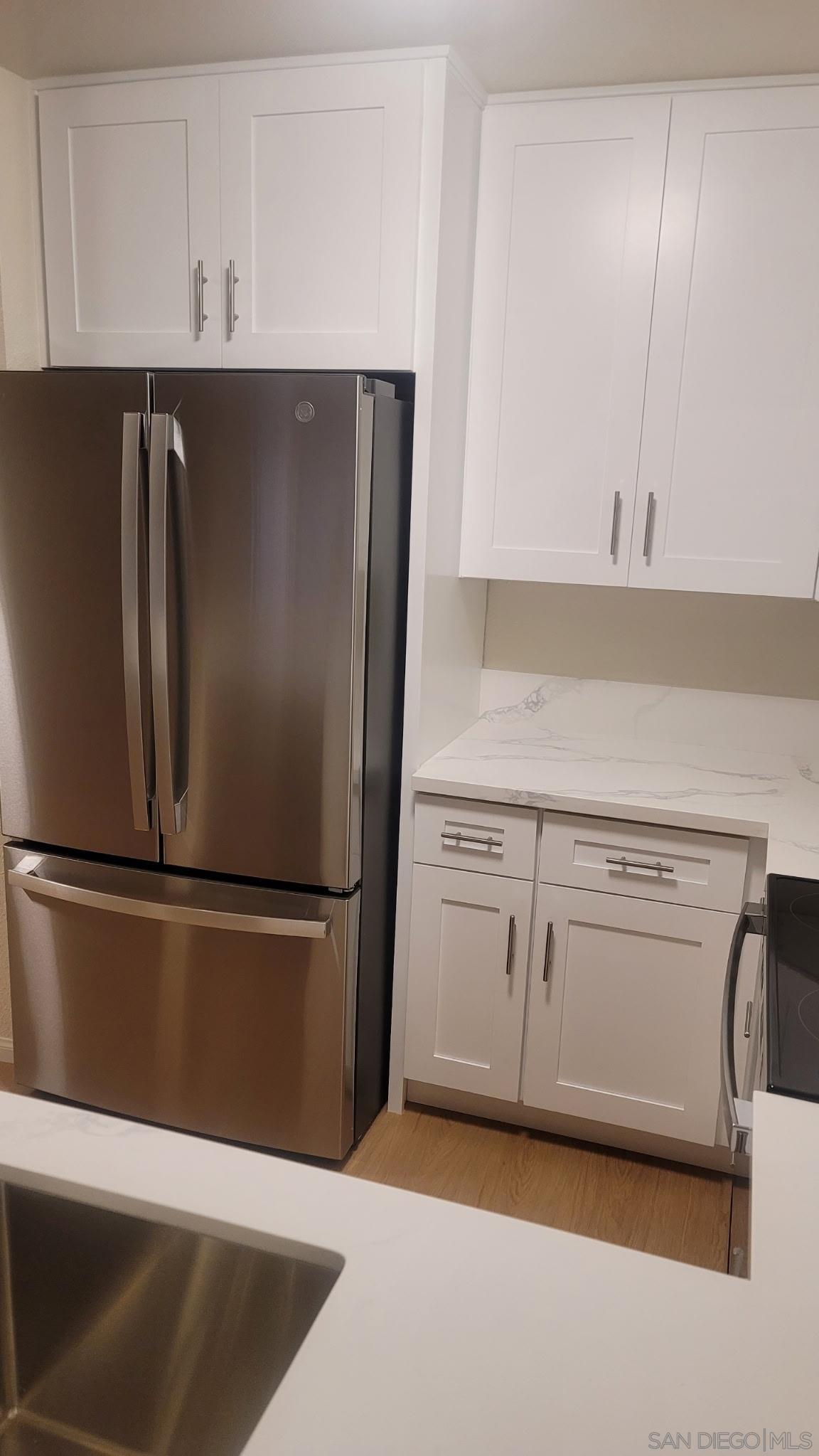 Detail Gallery Image 5 of 7 For 6255  Rancho Mission Rd.  102, San Diego,  CA 92108 - 1 Beds | 1 Baths