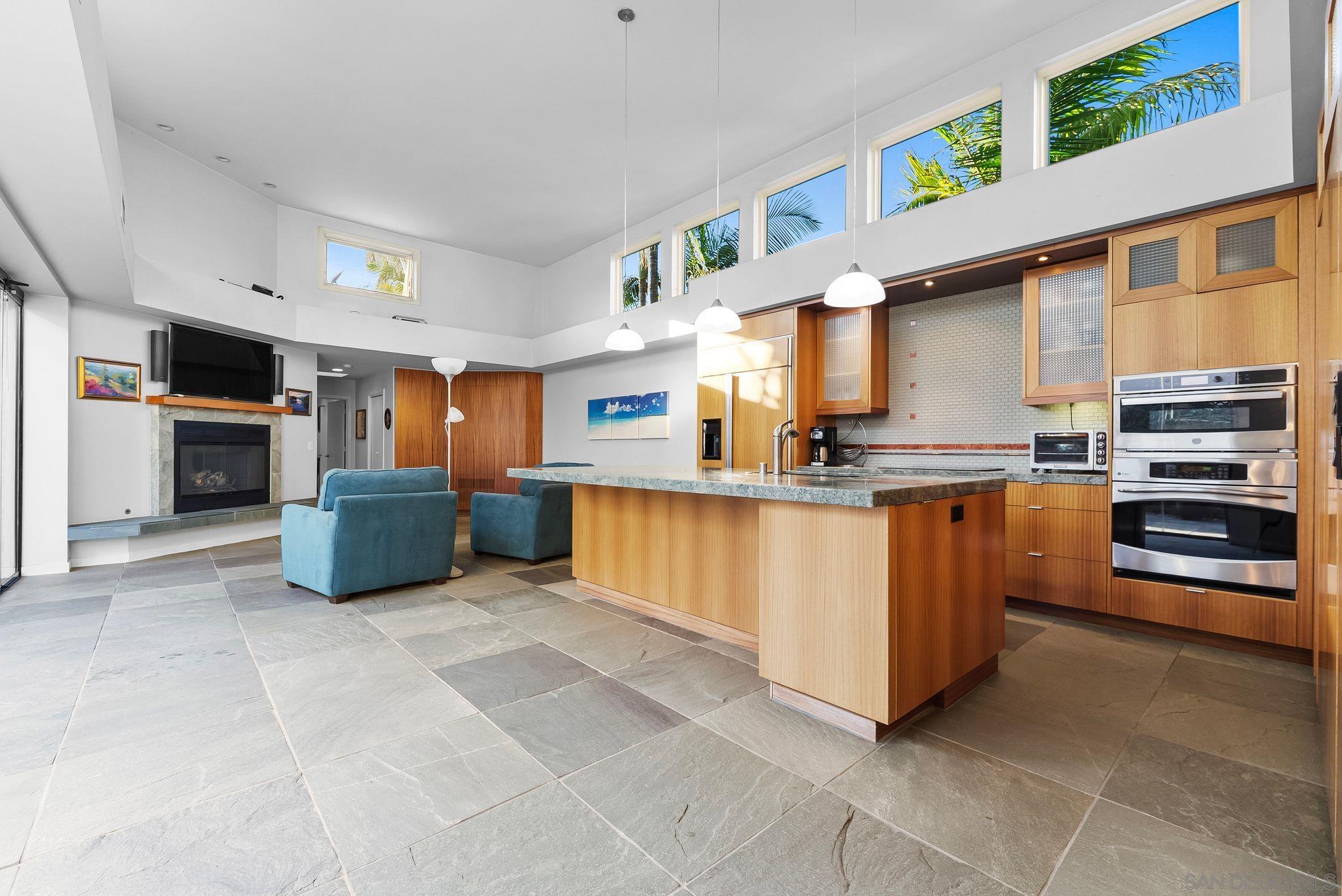 Detail Gallery Image 14 of 41 For 684  Margarita Ave, Coronado,  CA 92118 - 4 Beds | 4 Baths