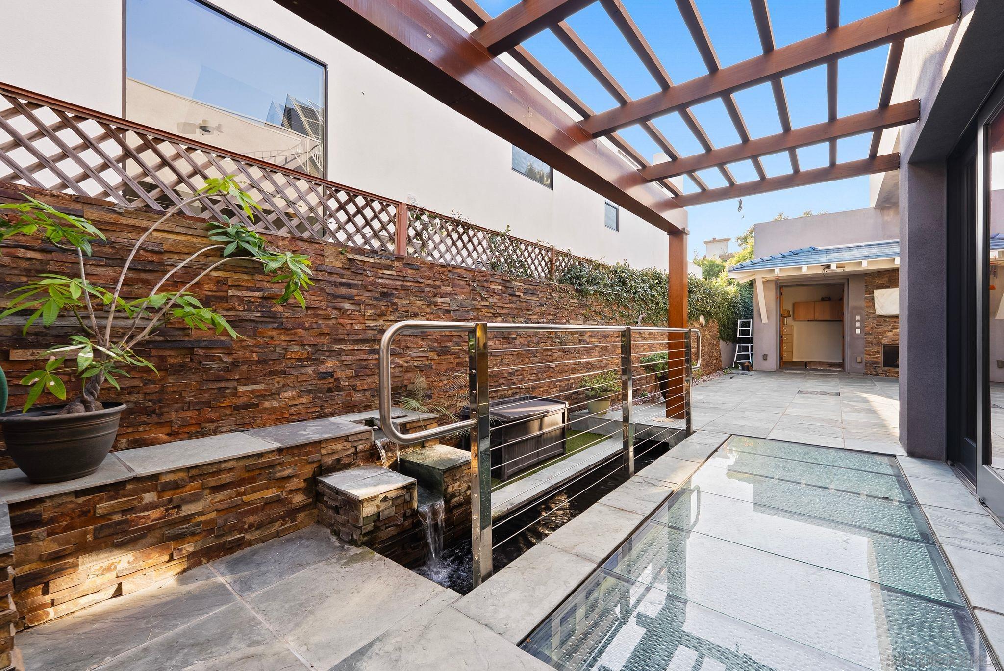 Detail Gallery Image 7 of 41 For 684  Margarita Ave, Coronado,  CA 92118 - 4 Beds | 4 Baths