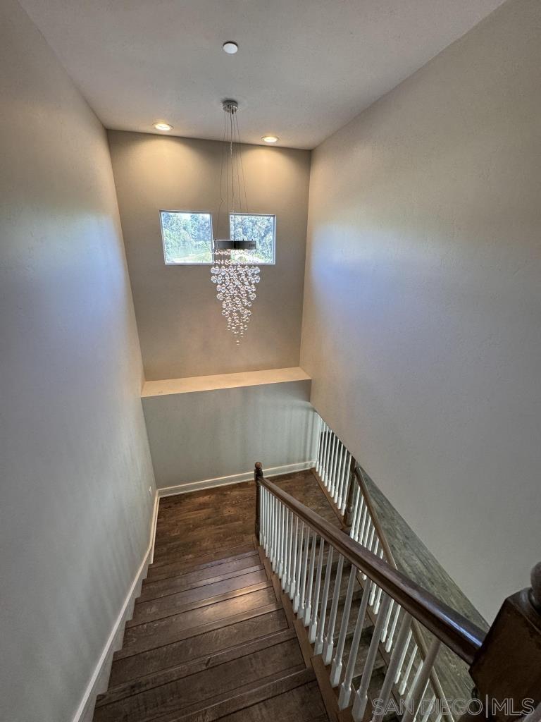 Detail Gallery Image 16 of 56 For 1838  El Jardin Ct, El Cajon,  CA 92020 - 4 Beds | 3/1 Baths