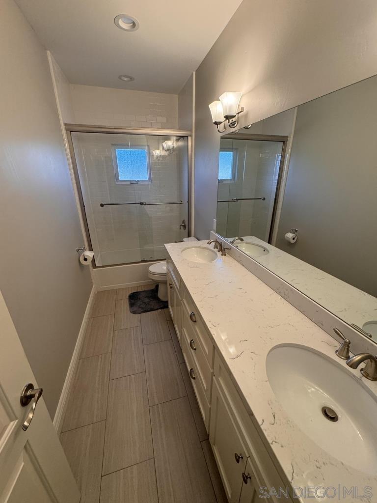 Detail Gallery Image 26 of 56 For 1838  El Jardin Ct, El Cajon,  CA 92020 - 4 Beds | 3/1 Baths