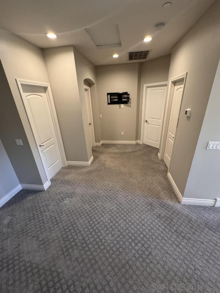 Detail Gallery Image 27 of 56 For 1838  El Jardin Ct, El Cajon,  CA 92020 - 4 Beds | 3/1 Baths