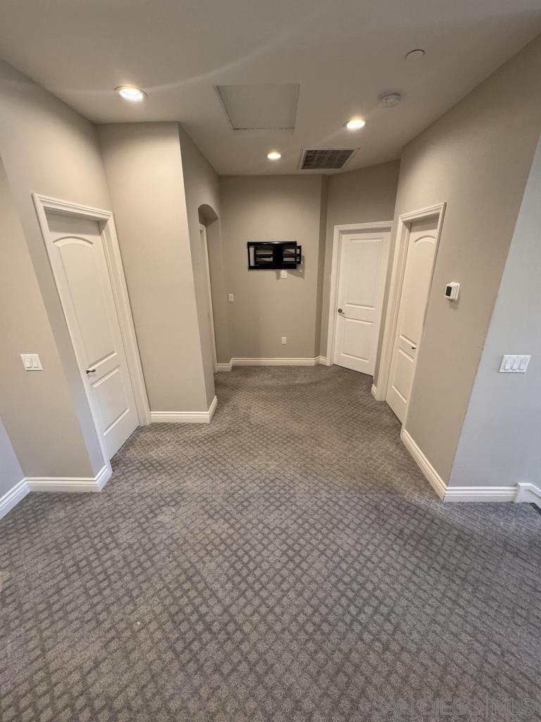 Detail Gallery Image 28 of 56 For 1838  El Jardin Ct, El Cajon,  CA 92020 - 4 Beds | 3/1 Baths