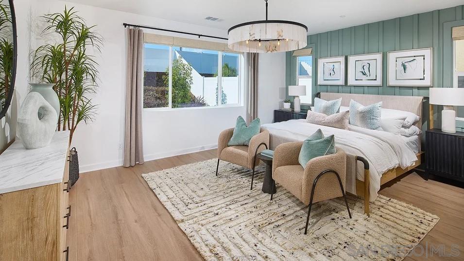 Detail Gallery Image 13 of 26 For 125  Mellano Way, Oceanside,  CA 92057 - 4 Beds | 3/1 Baths