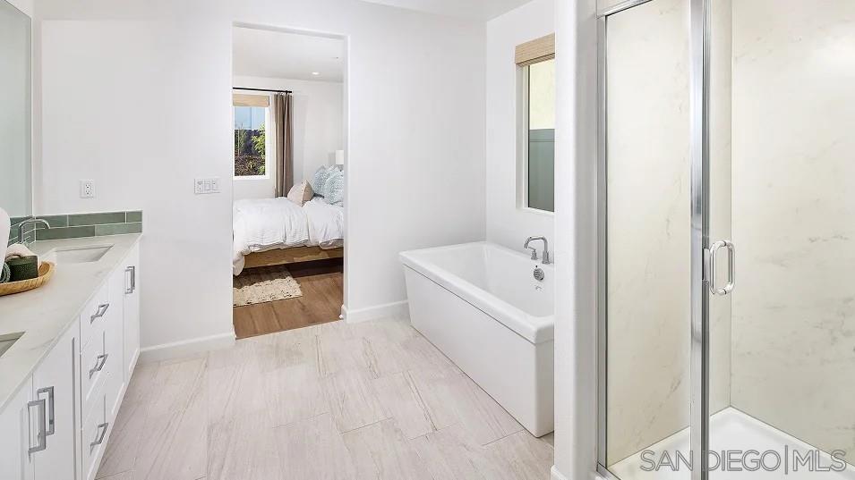 Detail Gallery Image 15 of 26 For 125  Mellano Way, Oceanside,  CA 92057 - 4 Beds | 3/1 Baths