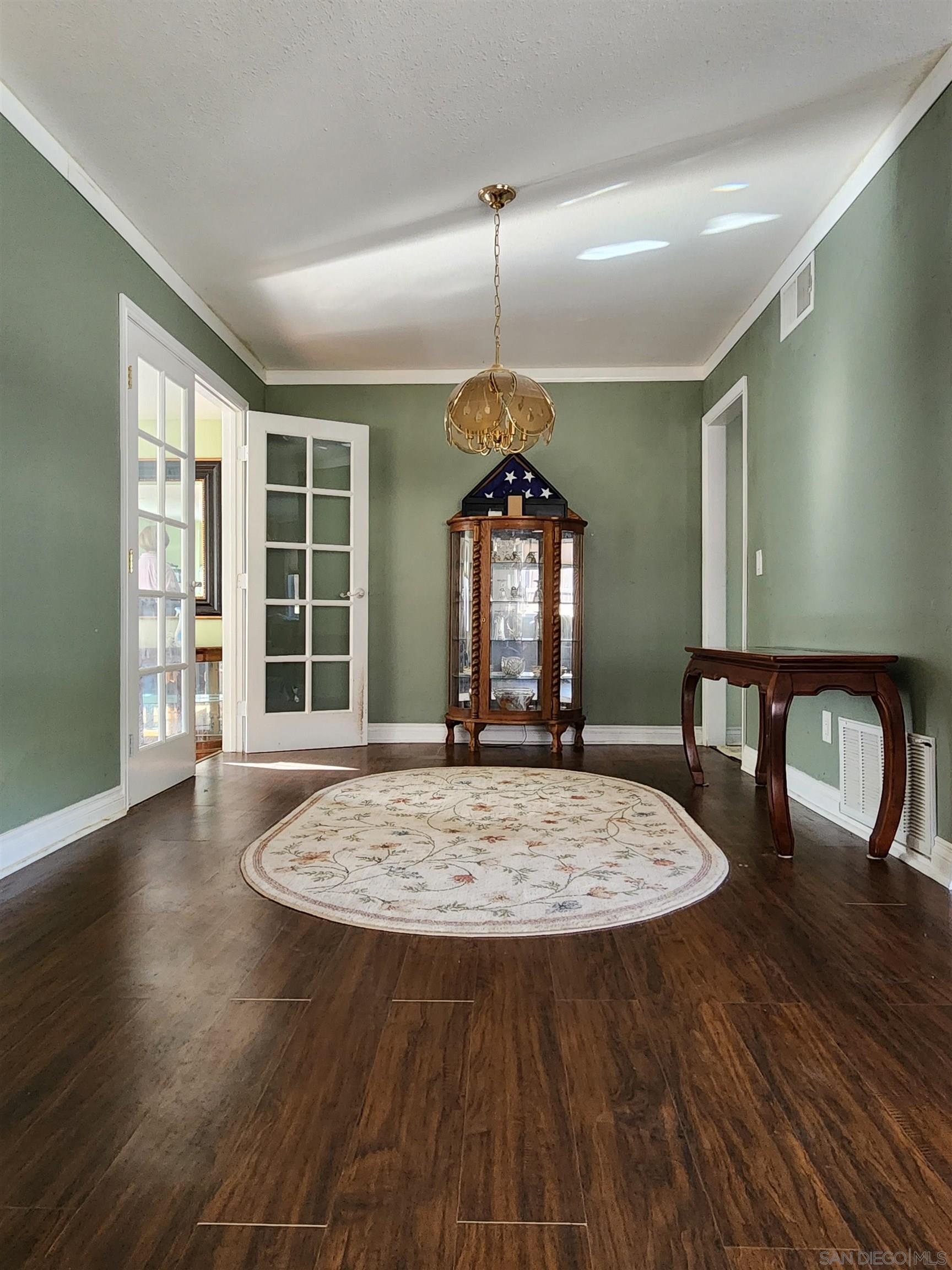 Detail Gallery Image 4 of 15 For 6715  Monte Verde Dr, San Diego,  CA 92119 - 3 Beds | 2 Baths