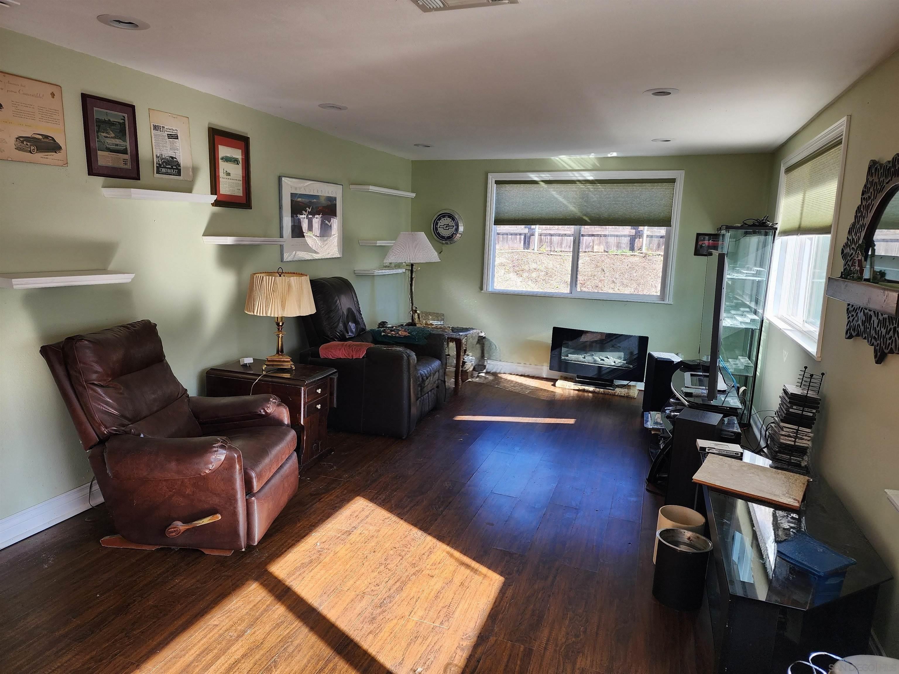 Detail Gallery Image 5 of 15 For 6715  Monte Verde Dr, San Diego,  CA 92119 - 3 Beds | 2 Baths