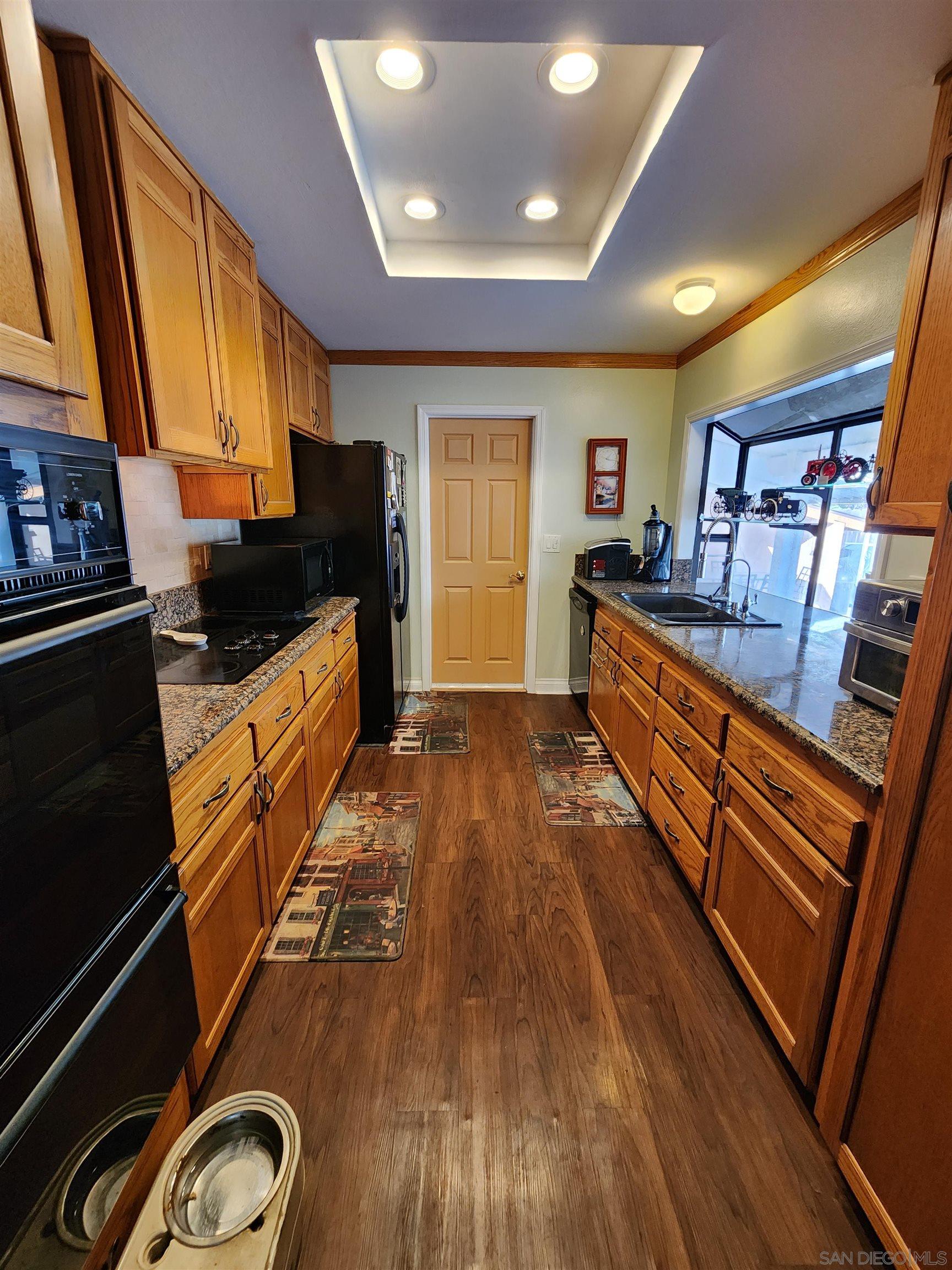 Detail Gallery Image 10 of 15 For 6715  Monte Verde Dr, San Diego,  CA 92119 - 3 Beds | 2 Baths