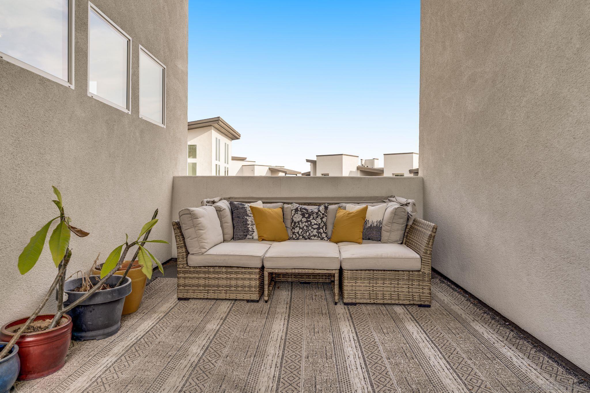 Detail Gallery Image 21 of 31 For 2804  Avella Circle, San Diego,  CA 92108 - 4 Beds | 3/1 Baths
